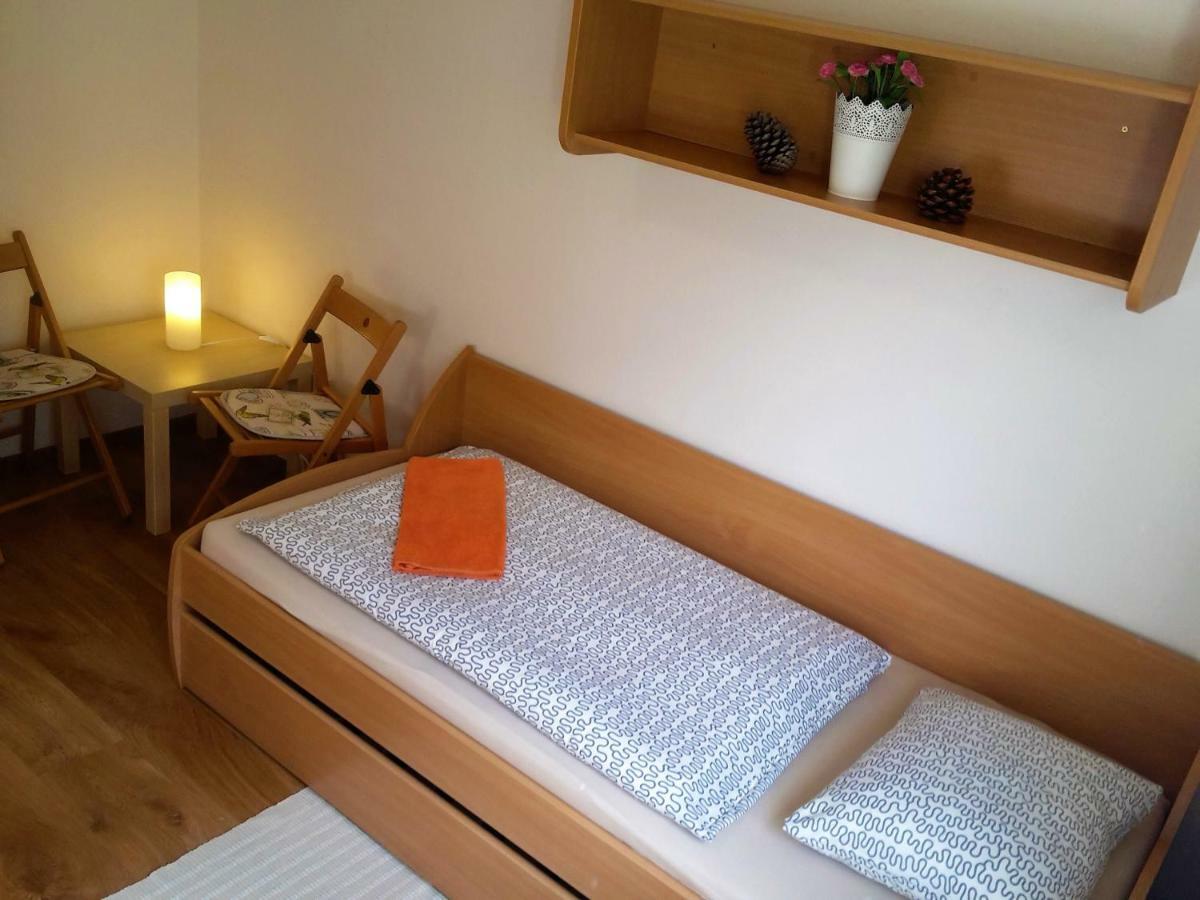 Apartman Slavkov Home & Parking Nová Lesná Exterior foto