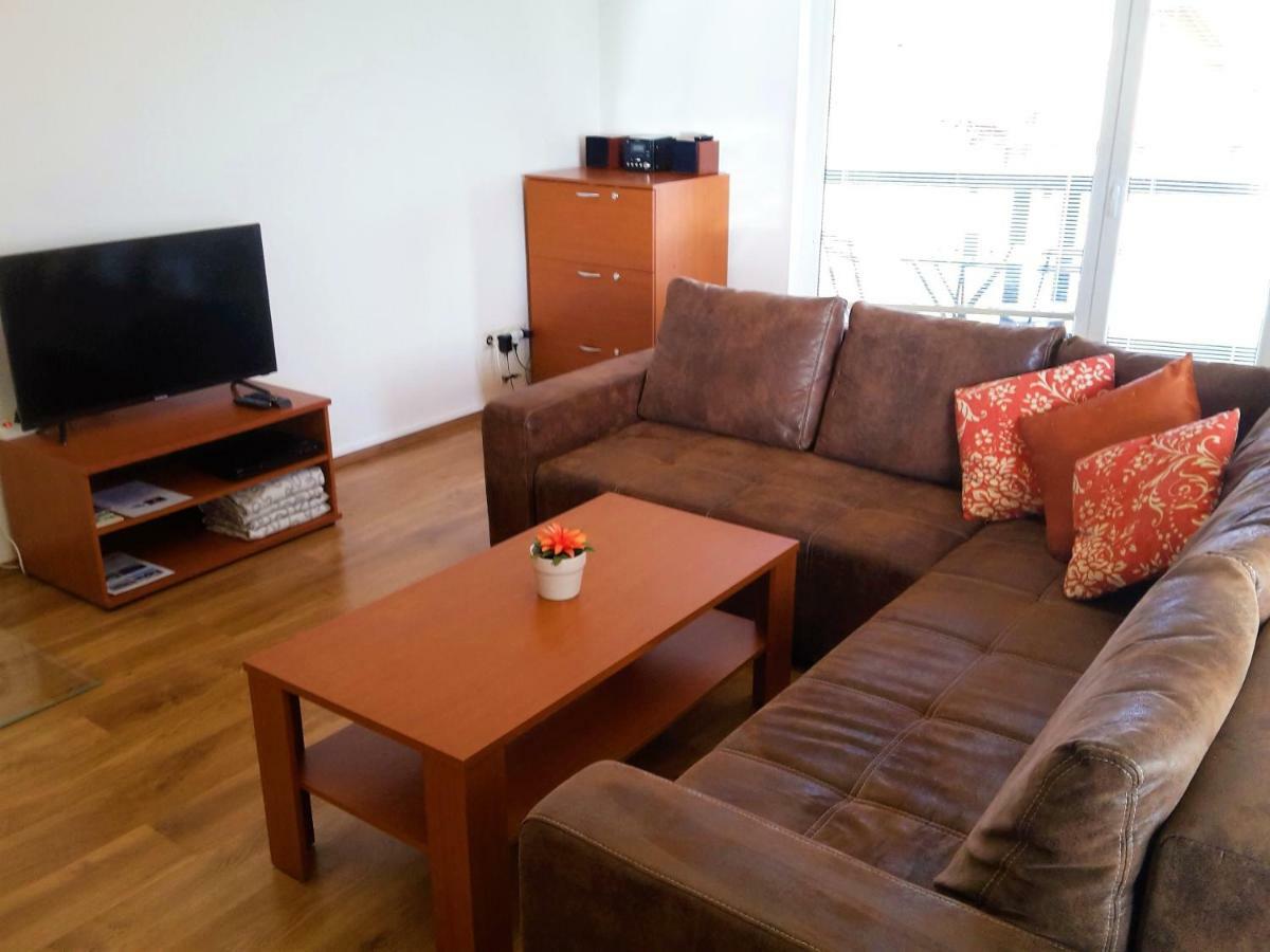 Apartman Slavkov Home & Parking Nová Lesná Exterior foto
